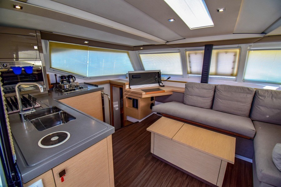 КАТАМАРАН AMBER - МАРМАРИС