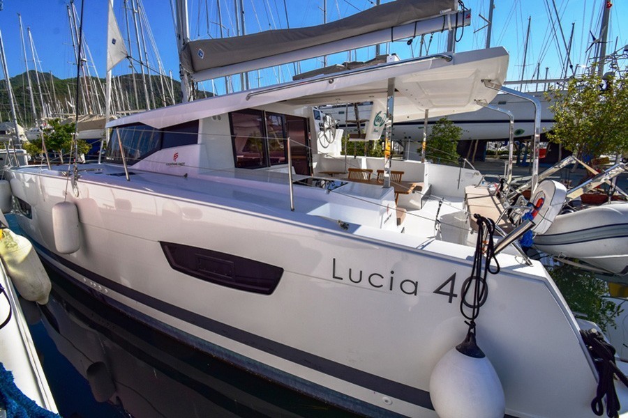 КАТАМАРАН COCO D - МАРМАРИС