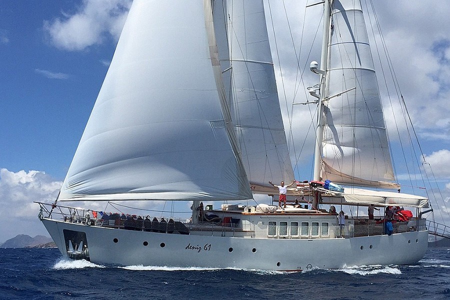 ГУЛЕТ DENIZ 61 - БОДРУМ