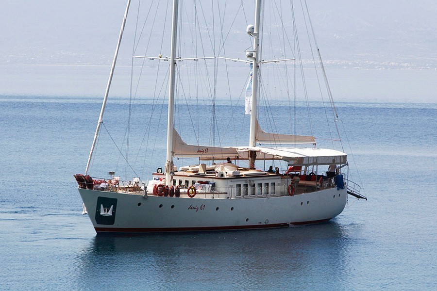 ГУЛЕТ DENIZ 61 - БОДРУМ
