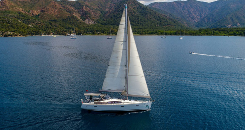 YELKENLİ YAT ZEZO - MARMARIS