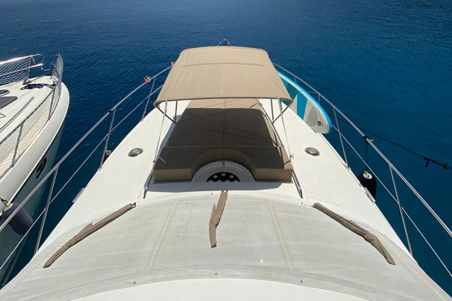 ЯХТА CARPE DIEM - ГЁДЖЕК