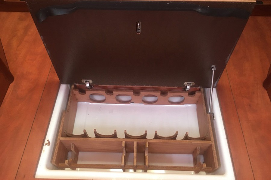 ПАРУСНАЯ ЯХТА DESPERADO - ФЕТХИЕ