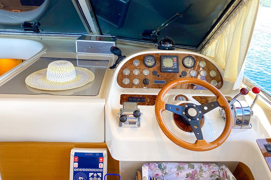 ЯХТА SAHRET - КЕМЕР