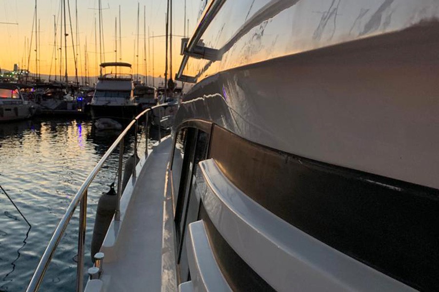 YAT FERETTI - İZMİR