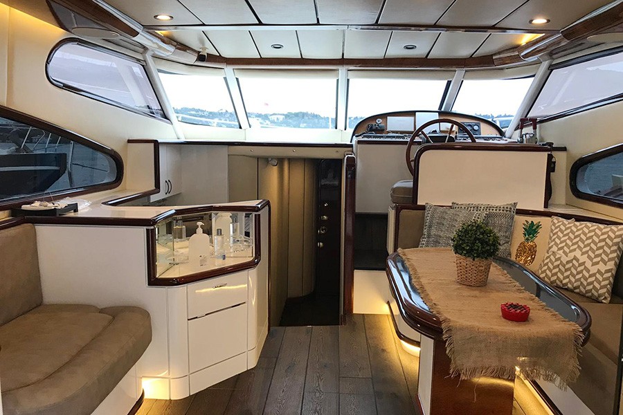 YACHT TOYS - ISTANBUL