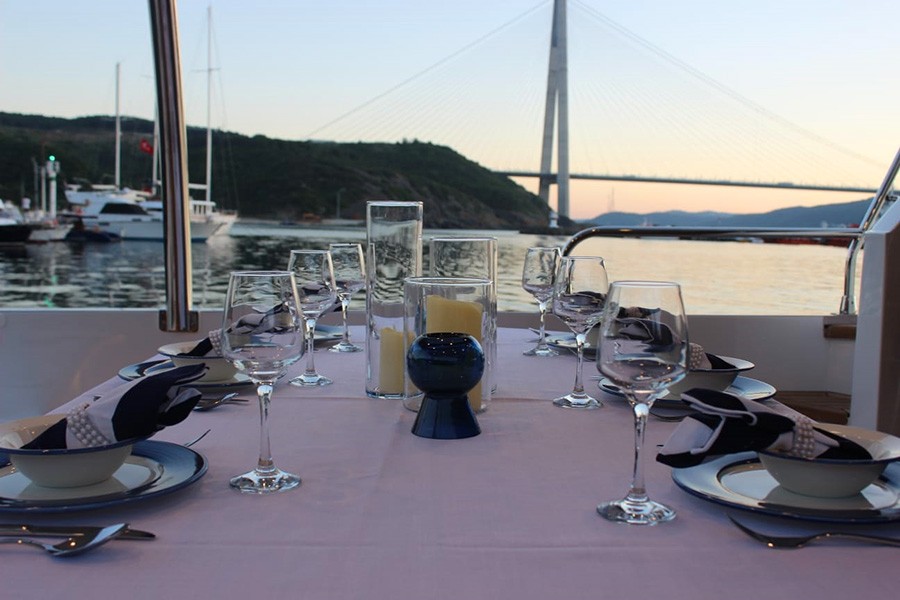 YACHT TOYS - ISTANBUL