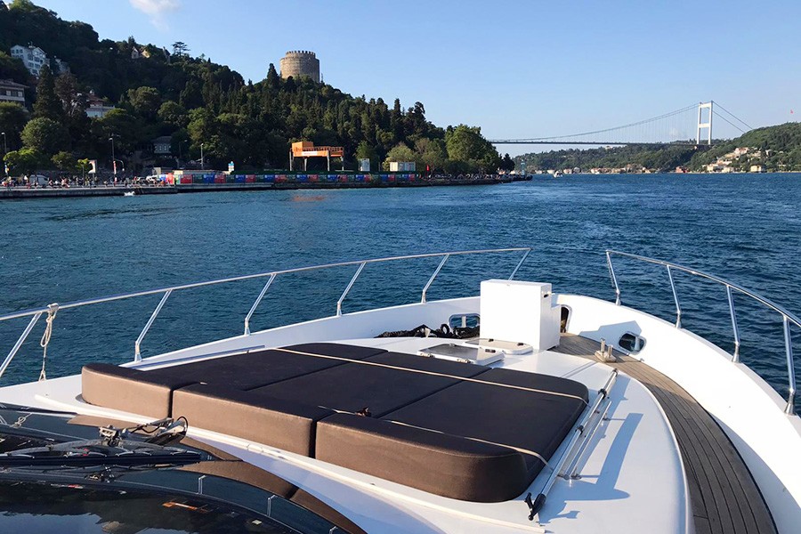 YAT HYPNOS - İSTANBUL