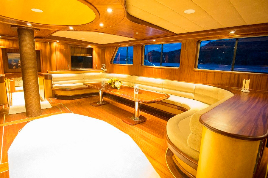 ГУЛЕТ NEVRA QUEEN - БОДРУМ