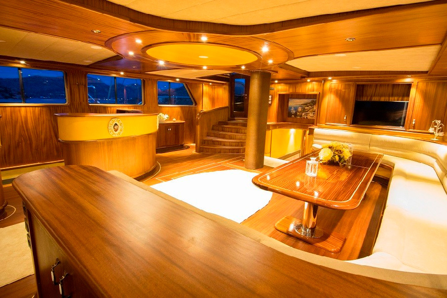 ГУЛЕТ NEVRA QUEEN - БОДРУМ