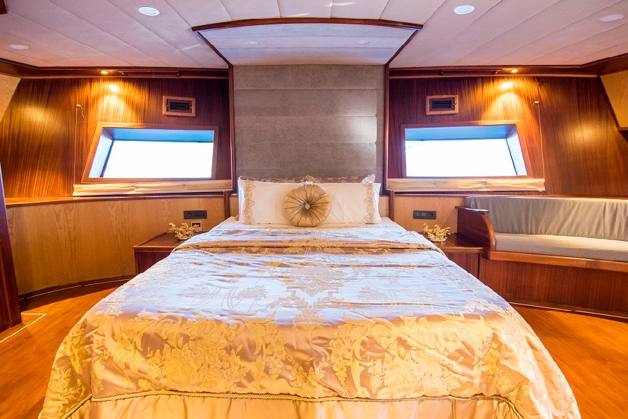 ГУЛЕТ NEVRA QUEEN - БОДРУМ