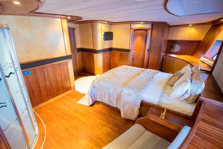 ГУЛЕТ NEVRA QUEEN - БОДРУМ