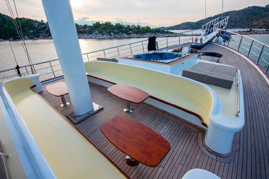 ГУЛЕТ NEVRA QUEEN - БОДРУМ