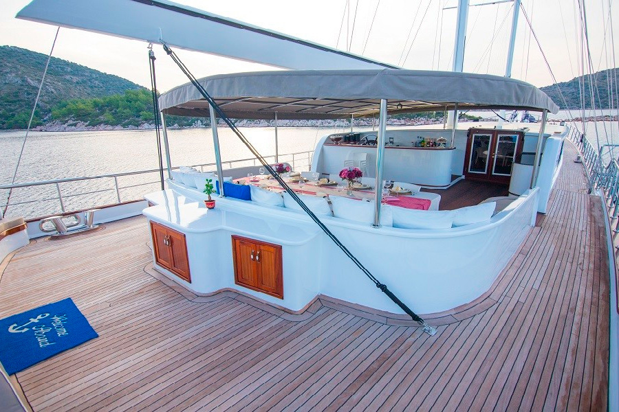 ГУЛЕТ NEVRA QUEEN - БОДРУМ