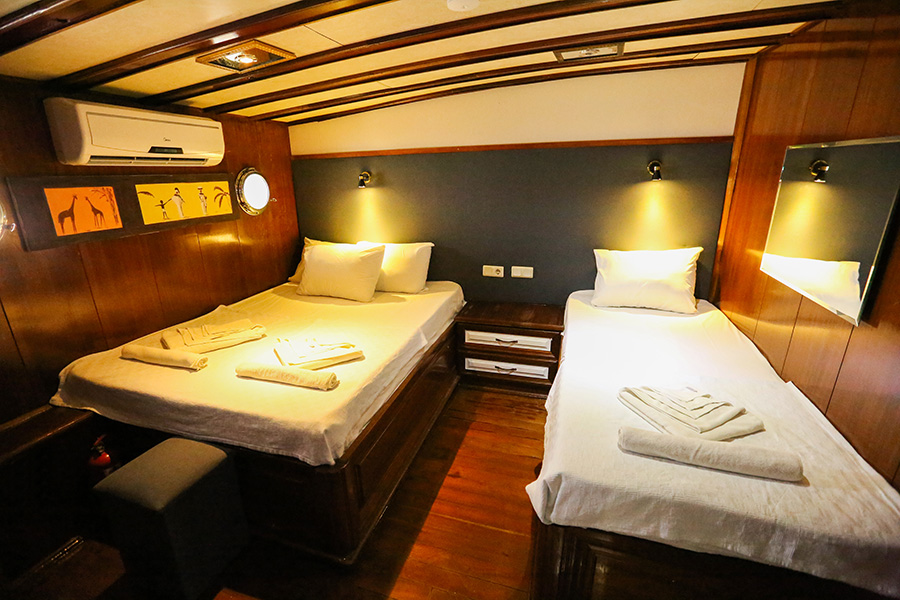 YACHT MY MOM - ANTALYA