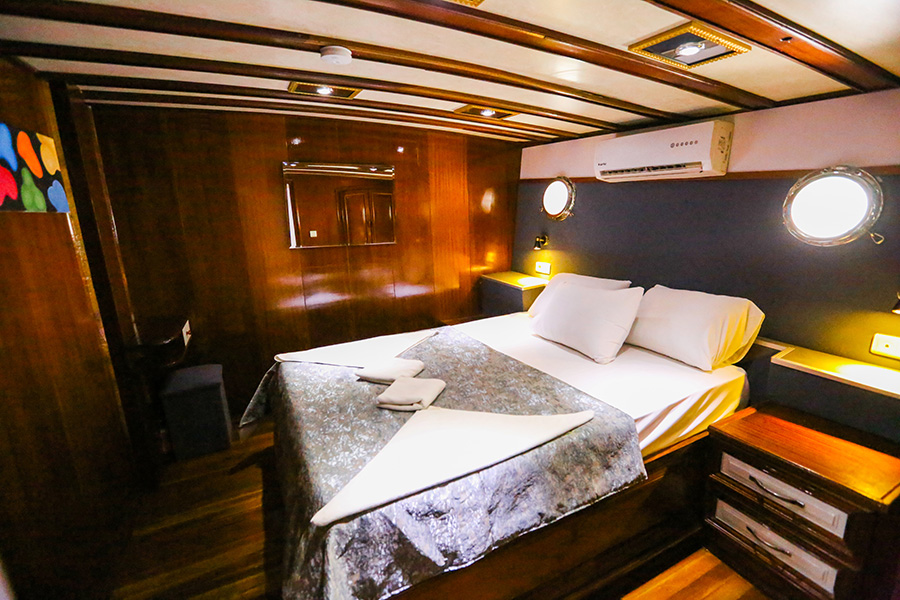 YACHT MY MOM - ANTALYA