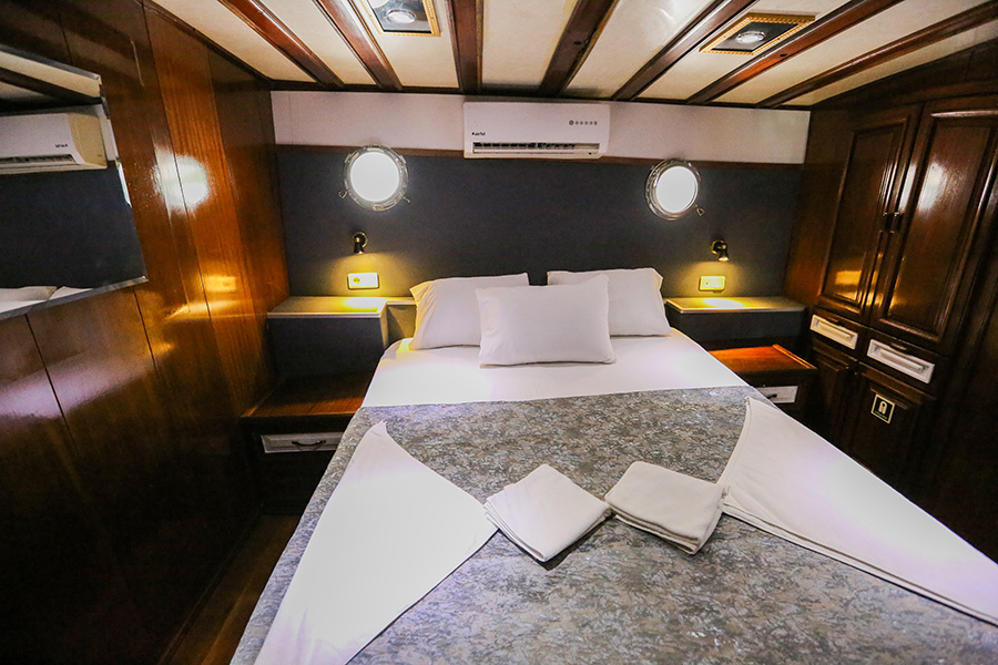 YACHT MY MOM - ANTALYA