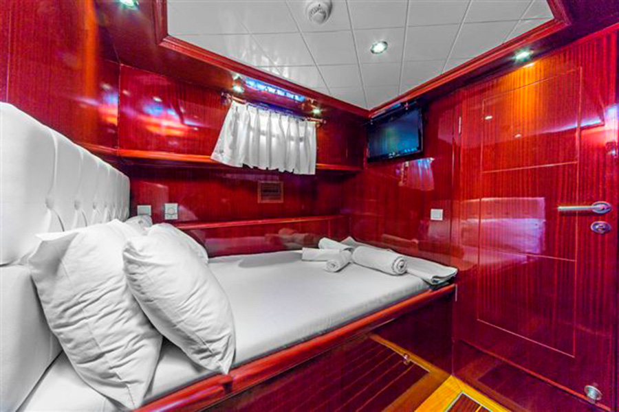 YACHT MY MOM - ANTALYA