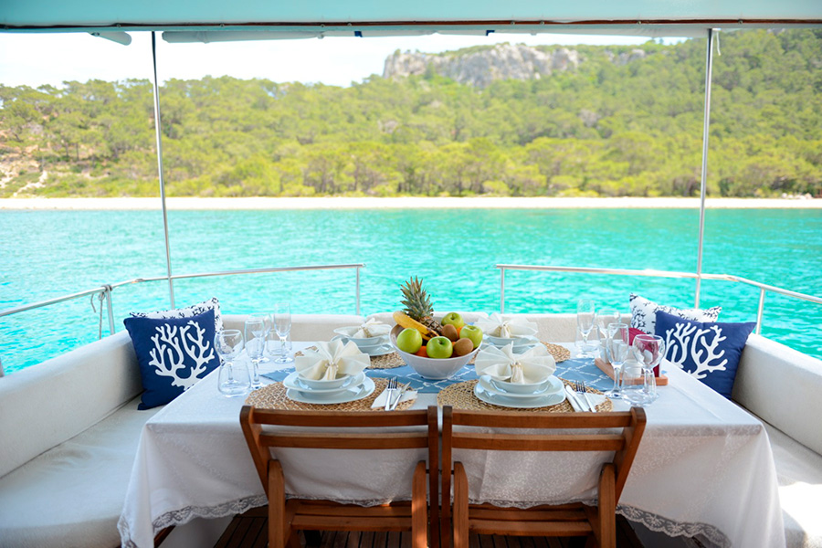 YACHT LADY MILA - KEMER