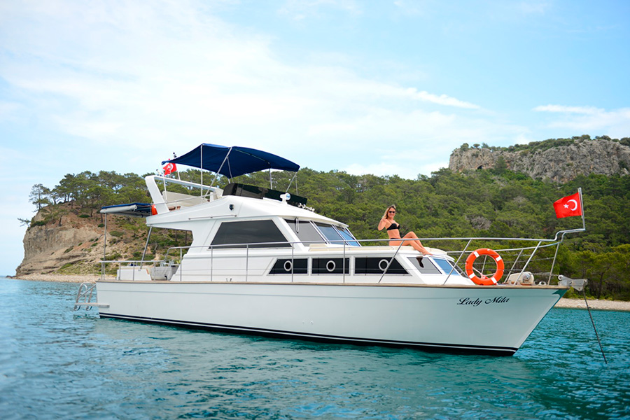 YACHT LADY MILA - KEMER