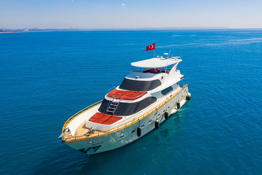 ЯХТА PASIFIC - АНТАЛИЯ