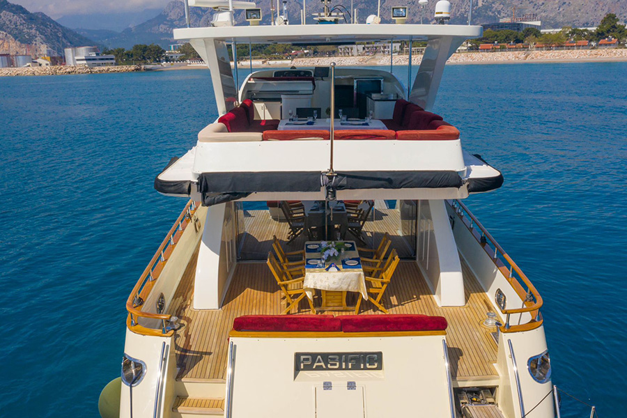 ЯХТА PASIFIC - АНТАЛИЯ
