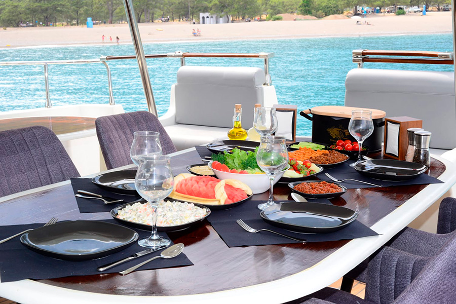 ЯХТА GÖKTÜRK - АНТАЛИЯ