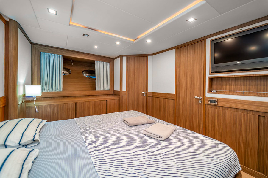 YACHT MY MOM - ANTALYA