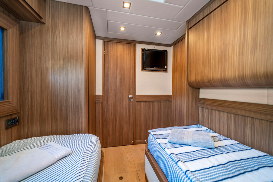 YACHT MY MOM - ANTALYA