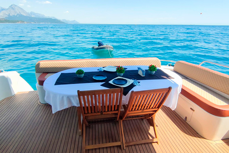 YACHT BELLUGA - KEMER