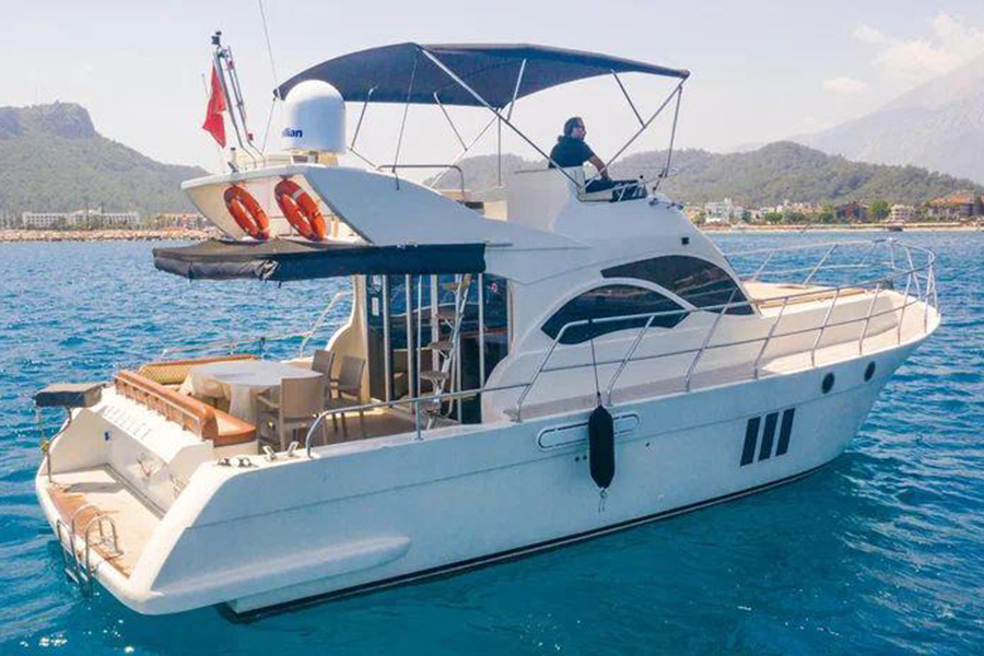 YACHT BELLUGA - KEMER