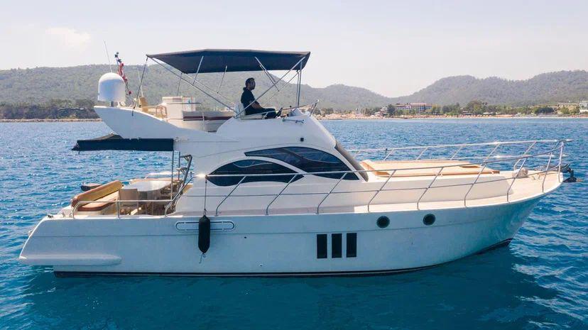 YACHT BELLUGA - KEMER