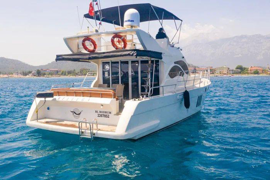 YACHT BELLUGA - KEMER
