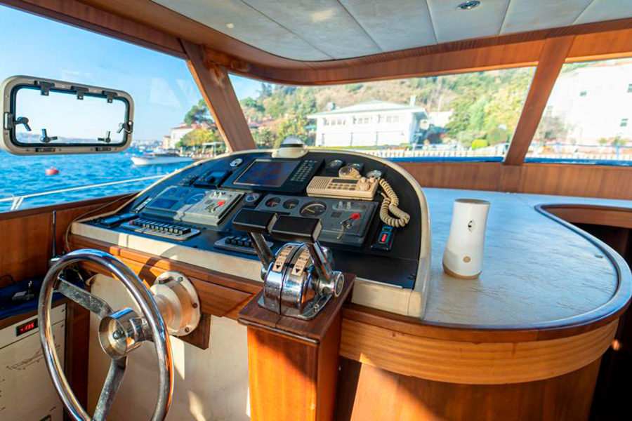 ЯХТА IST 01 - СТАМБУЛ