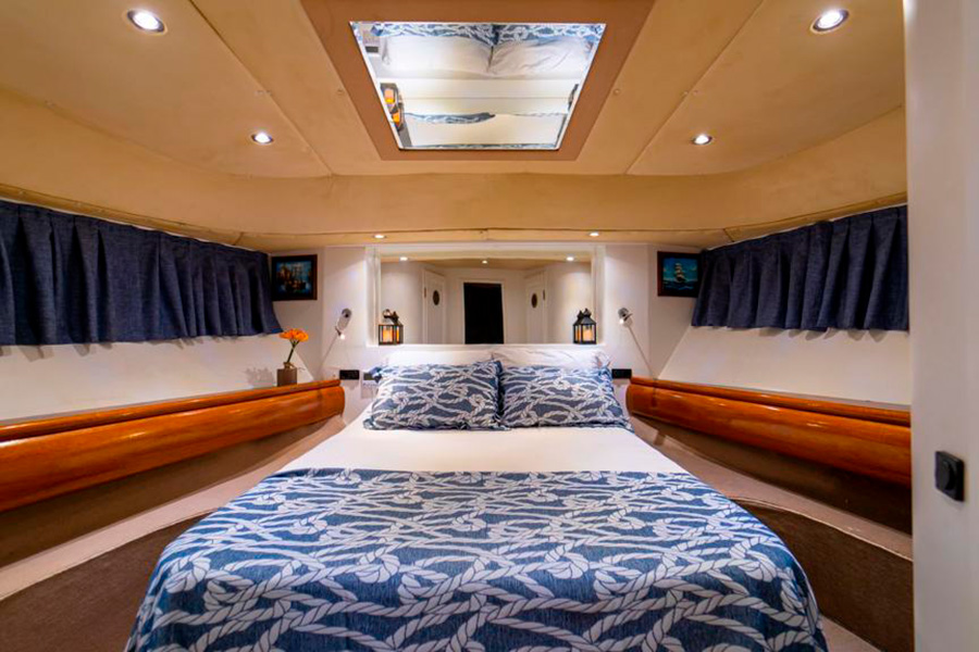 ЯХТА IST 01 - СТАМБУЛ