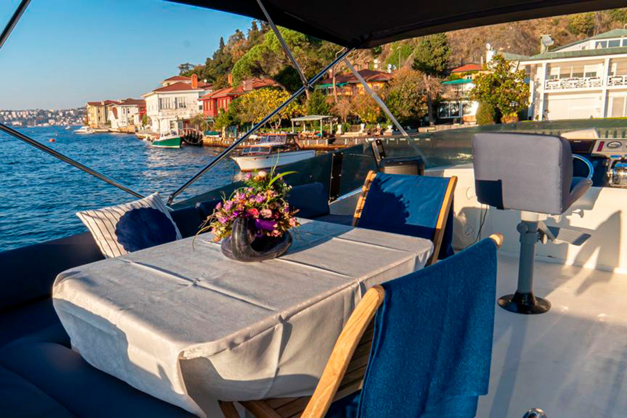 ЯХТА IST 01 - СТАМБУЛ