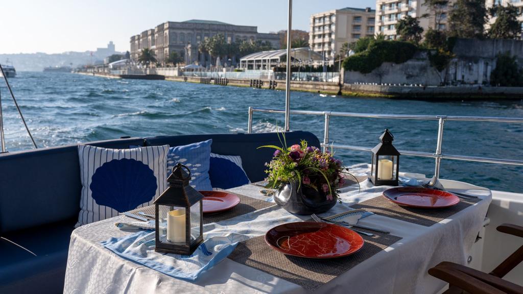 ЯХТА IST 01 - СТАМБУЛ