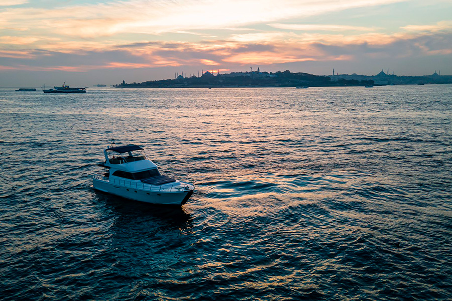 ЯХТА IST 01 - СТАМБУЛ