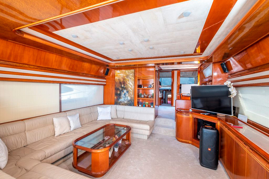 ЯХТА MIO AMORE - ГЕДЖЕК