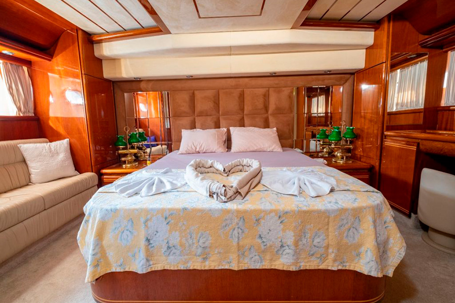 ЯХТА MIO AMORE - ГЕДЖЕК