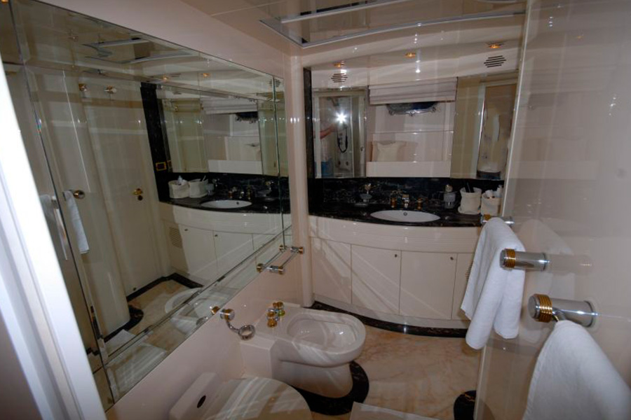 ЯХТА STOLI - ГЕДЖЕК