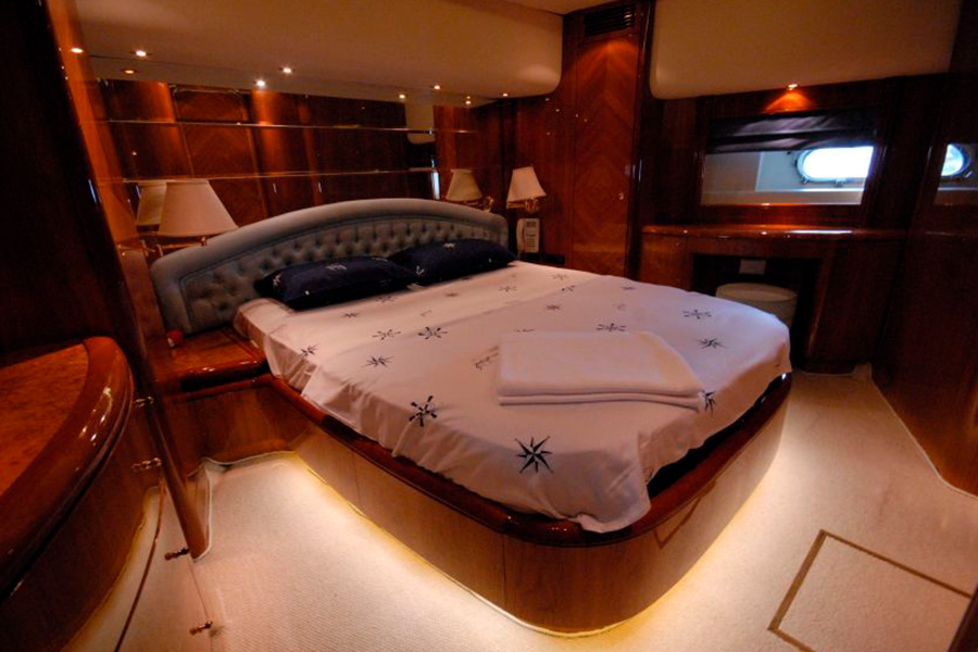 ЯХТА STOLI - ГЕДЖЕК