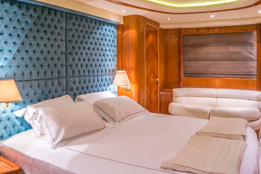 ЯХТА STOLI - ГЕДЖЕК