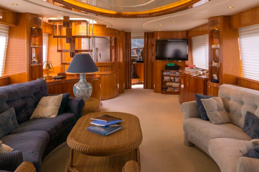 ЯХТА STOLI - ГЕДЖЕК