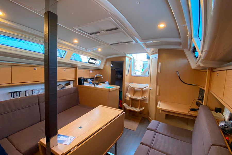 ПАРУСНАЯ ЯХТА BORA 2000- АНТАЛИЯ