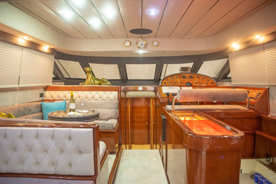 ЯХТА SIROCCO - ГЕДЖЕК