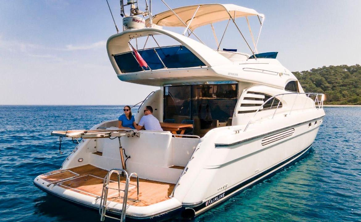 ЯХТА FAIRLINE SQUADRON 55 - КЕМЕР