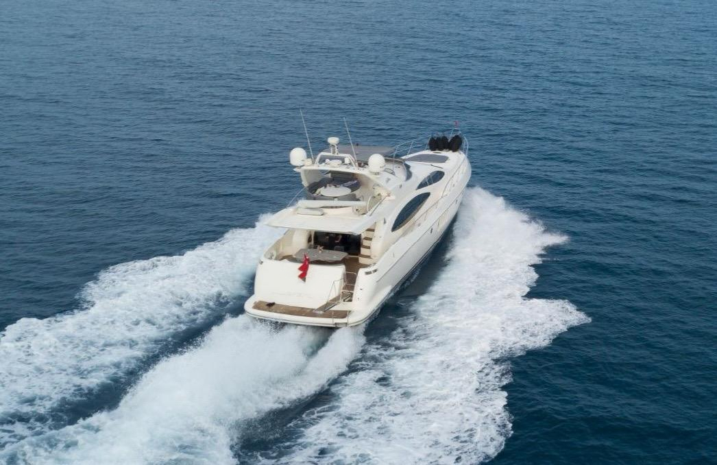 ЯХТА AZIMUT 68 PLUS - КЕМЕР