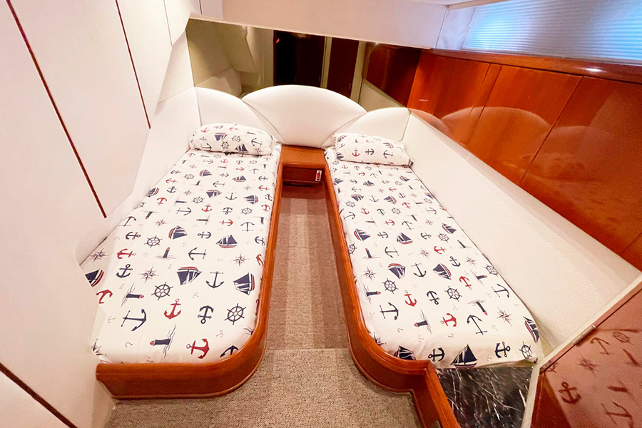 ЯХТА FAIRLINE SQUADRON 55 - КЕМЕР