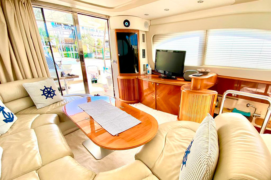 YACHT AZIMUT - IZMIR